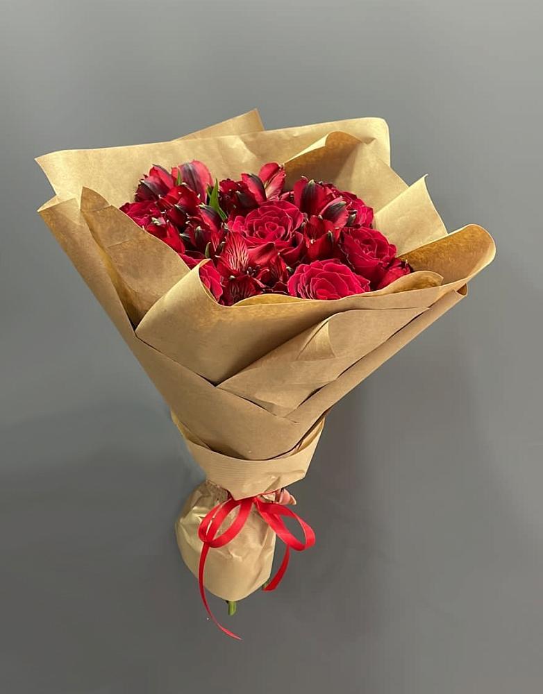 Букет цветов из: Альстромерии и Розы в Дубки Одинцовского района