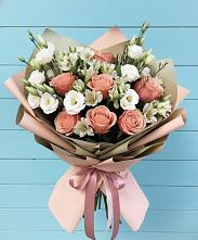 Букет цветов из:  Розы, Альстромерии и Лизиантусы в Дубки Одинцовского района