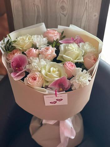 Букет цветов из: Орхидеи, Розы и Гвоздики в Дубки Одинцовского района