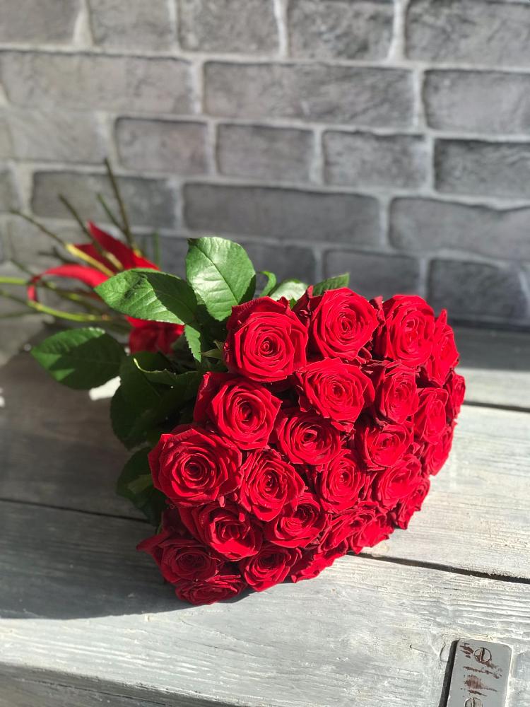 Букет Красные розы Фридом в Дубки Одинцовского района