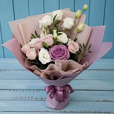 Букет цветов из:  Розы и Лизиантусы в Дубки Одинцовского района