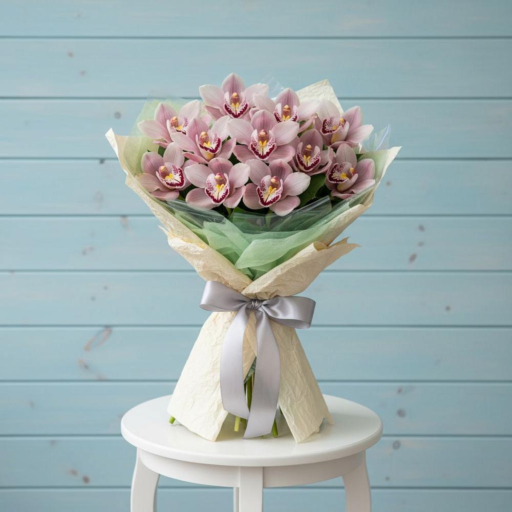 Букет цветов из: Орхидеи и Розы в Дубки Одинцовского района