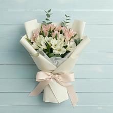 Букет цветов из:  Альстромерии в Дубки Одинцовского района
