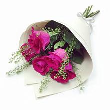 Букет цветов из:  Розы в Дубки Одинцовского района