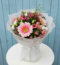 Букет цветов из:  Герберы, Альстромерии и Лизиантусы #REPLACE_PRED# Дубки Одинцовского района