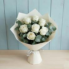 Букет Белые розы в Эвкалипте в Дубки Одинцовского района