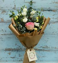 Букет цветов из:  Розы и Лизиантусы в Дубки Одинцовского района