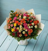 Букет Микс из разноцветных кустовых роз в Дубки Одинцовского района